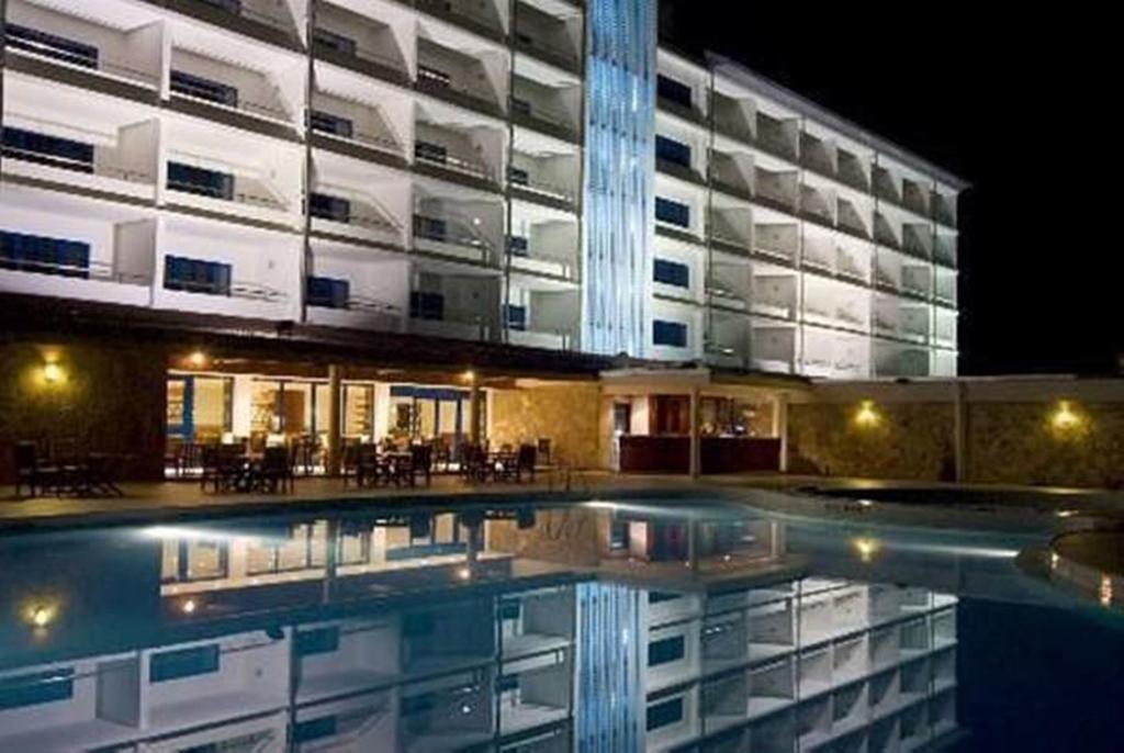 Golden Tulip Kumasi City Esterno foto