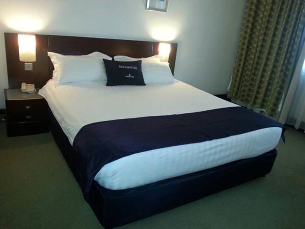 Golden Tulip Kumasi City Esterno foto