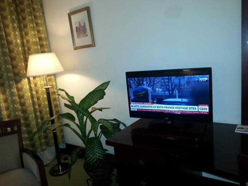 Golden Tulip Kumasi City Esterno foto