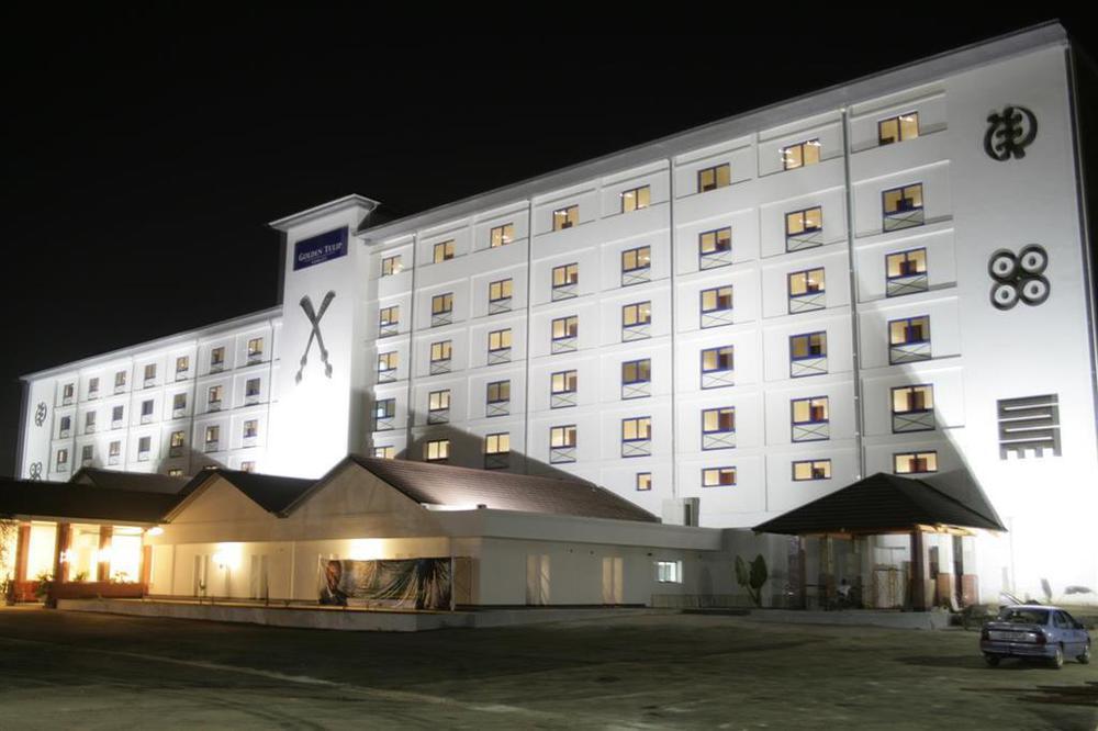 Golden Tulip Kumasi City Esterno foto